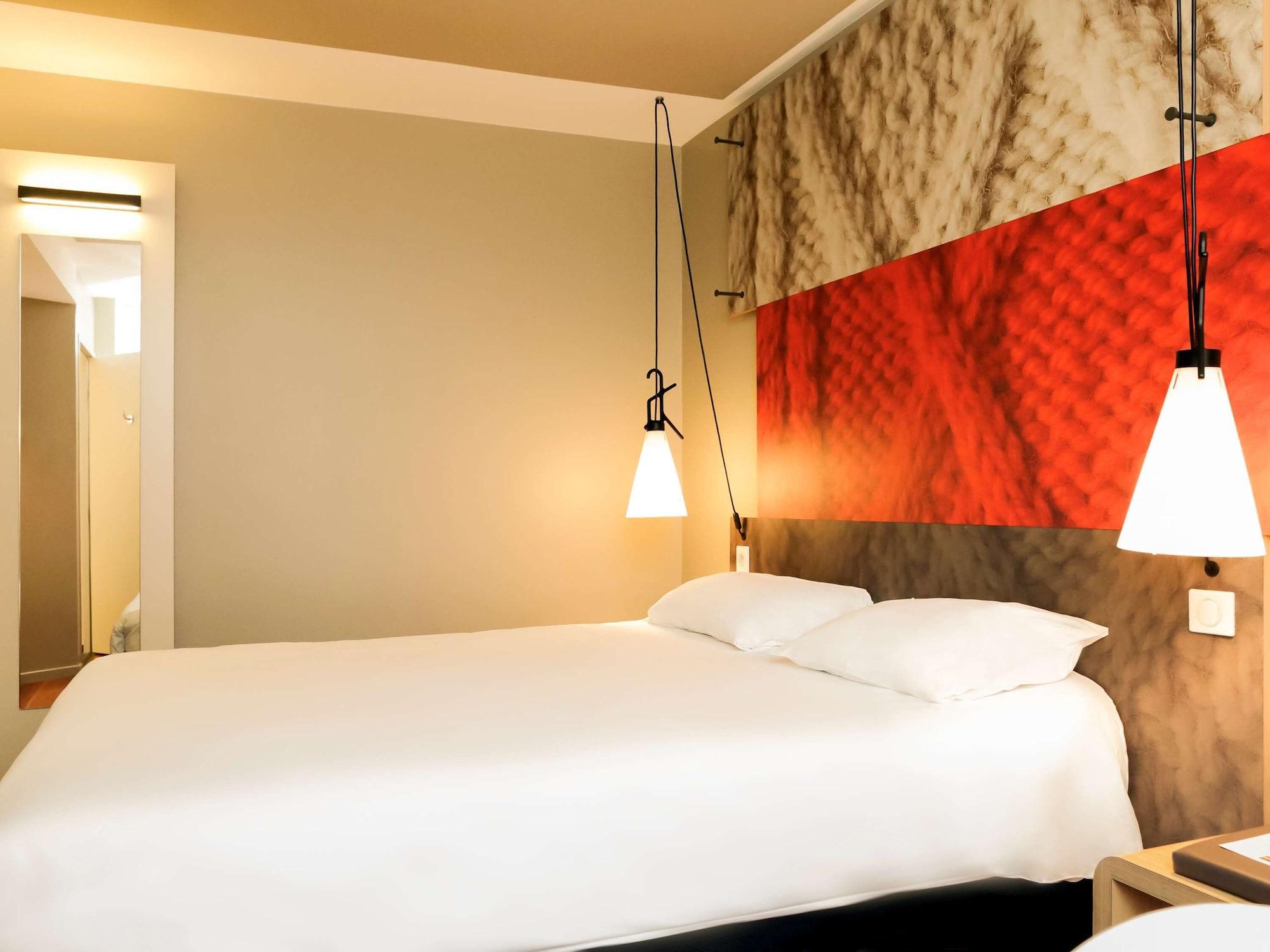 Ibis Centre Hotel 3*