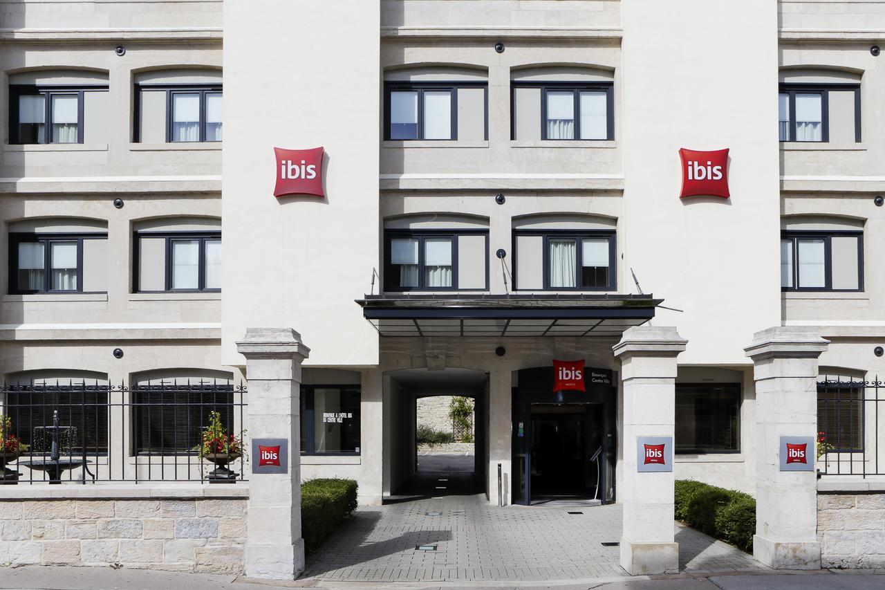 Ibis Centre Hotel 3*